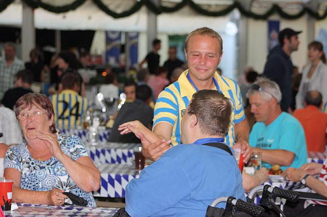 Festzelt 042