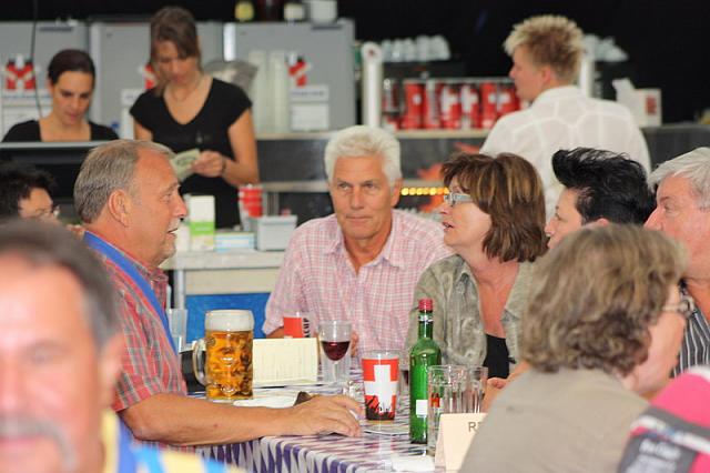 Festzelt 044